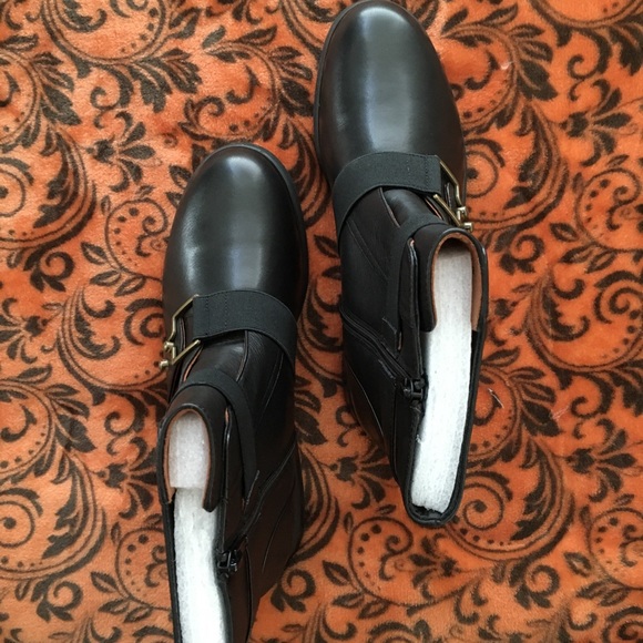 Black leather bootie - Picture 5 of 9